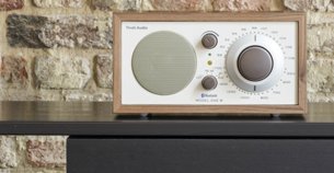 Speakers & Docks